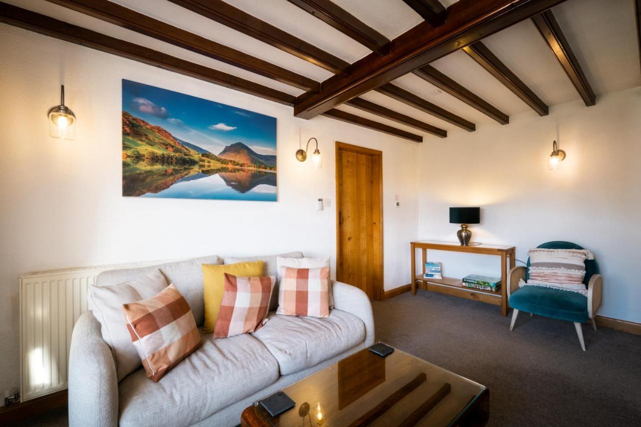 Stunning Cottage Grade 2 Listed With Parking And Hot Tub Bowness-on-Windermere Exterior foto