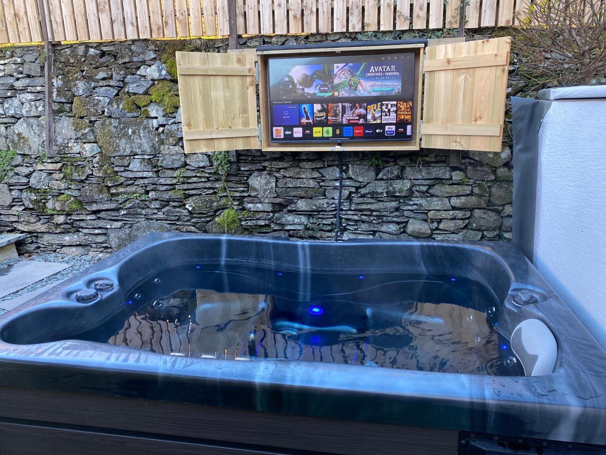 Stunning Cottage Grade 2 Listed With Parking And Hot Tub Bowness-on-Windermere Exterior foto